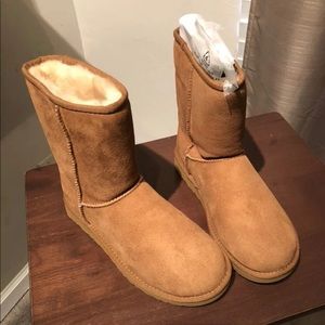 Ugg Classic Short Boots